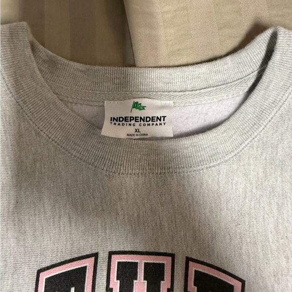 Mgk sweatshirt - Picture 2 of 2